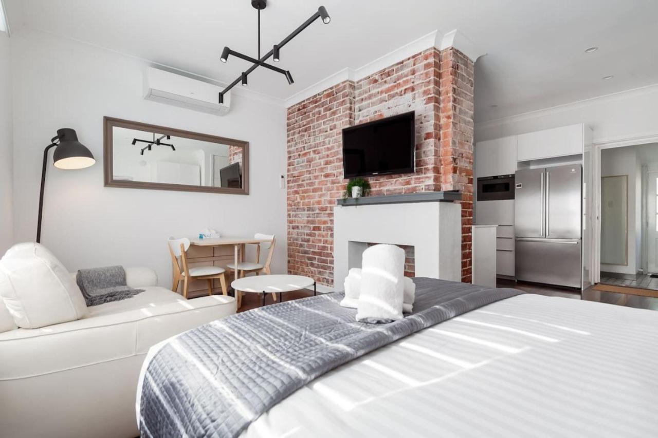 Welcome to studio B, The heart of Glendalough - B&B Perth