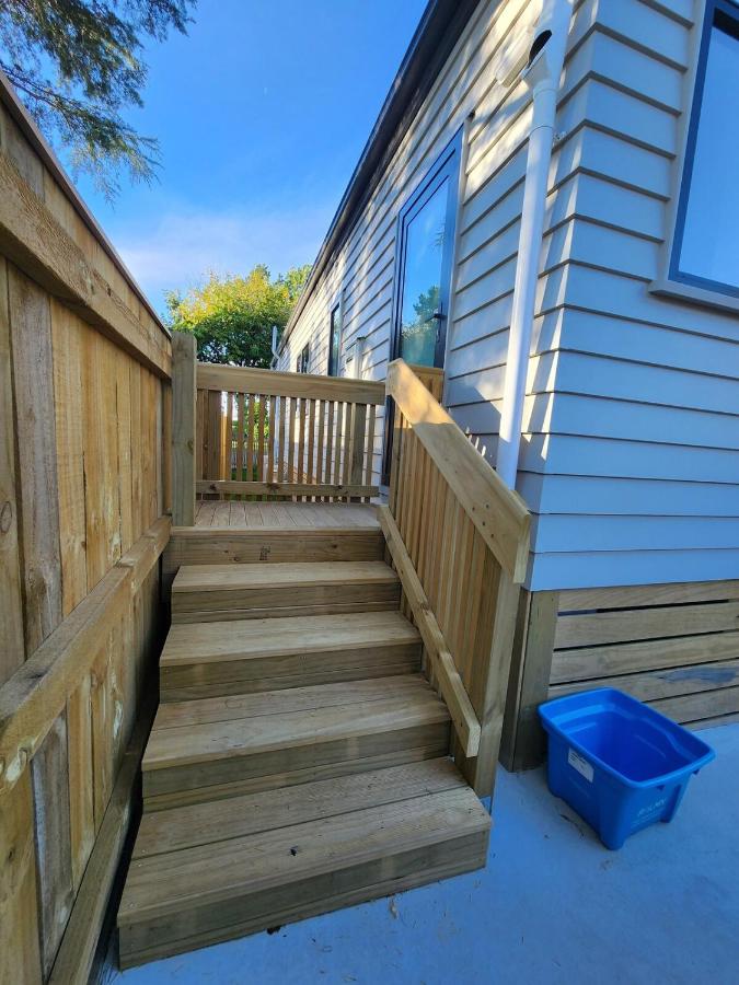 Evolve Pioneer - Modern Three Bedroom Two Bathroom Home - Bed and Breakfast Palmerston North