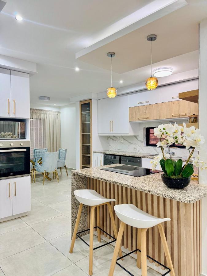 Tryazer Luxury Home - Ferienwohnung