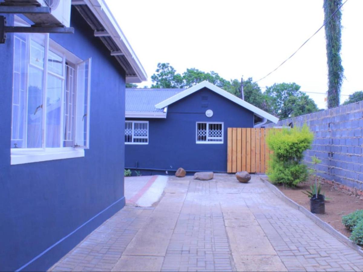 Newcastle Thully Guest House - B&B