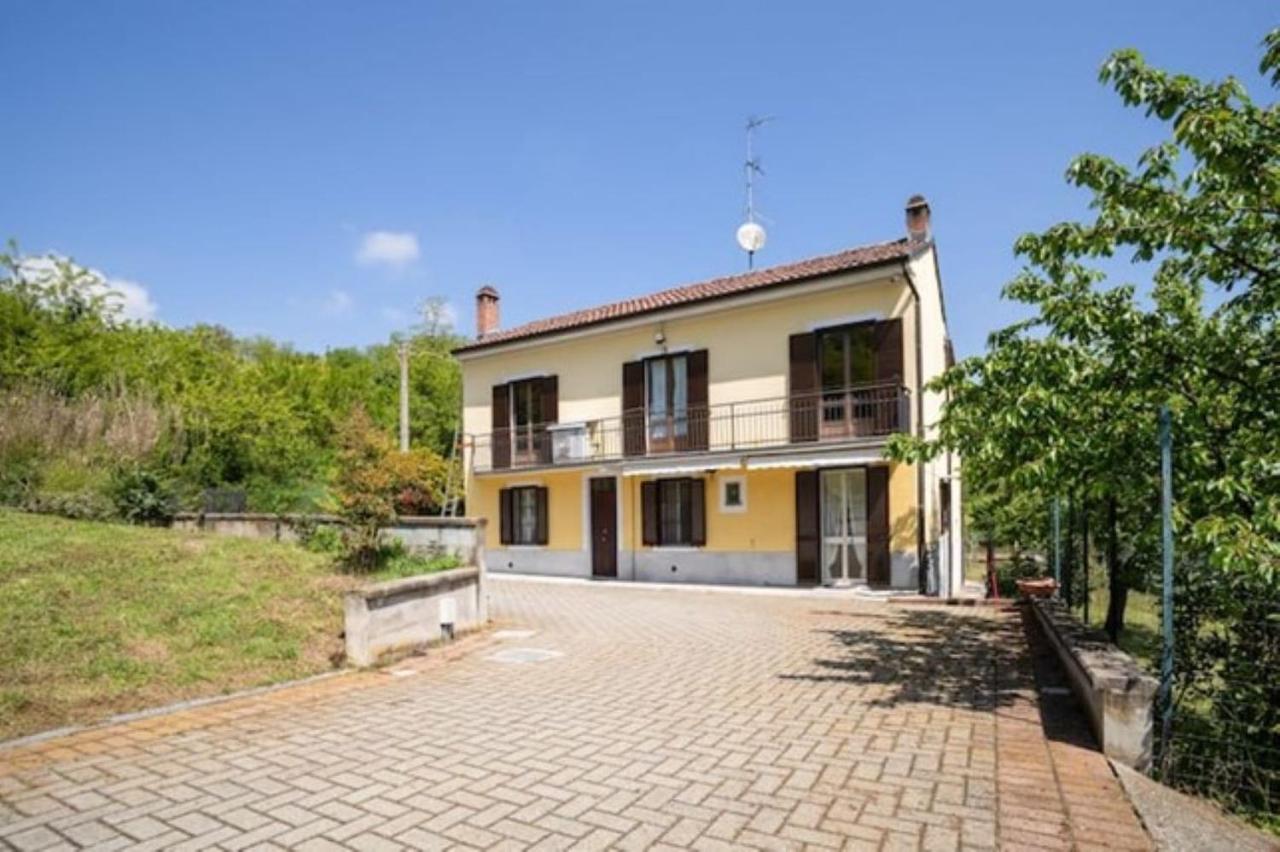 Villa Ciraldo in Monferrato with garden! x 8 Nuova Gestione - Bed and Breakfast San Salvatore Monferrato