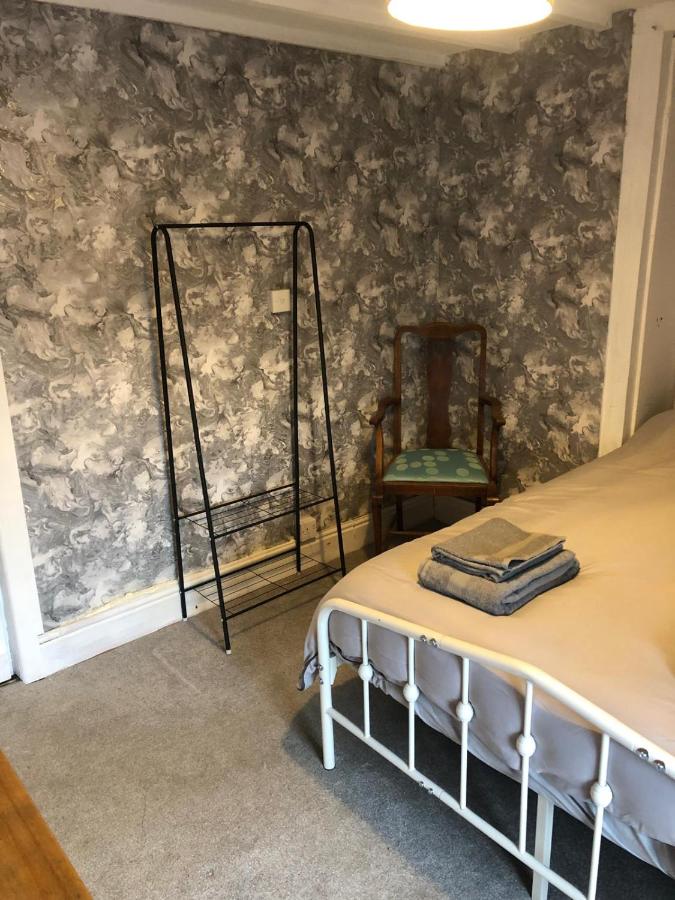 Doppelzimmer mit Gemeinschaftsbad