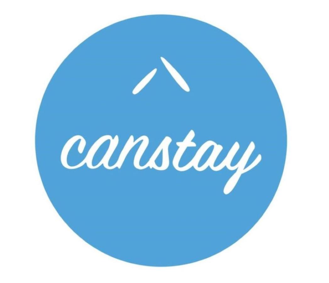 Spacious 2BR Apartment in the Heart of the City - Hosted by Canstay - B&B