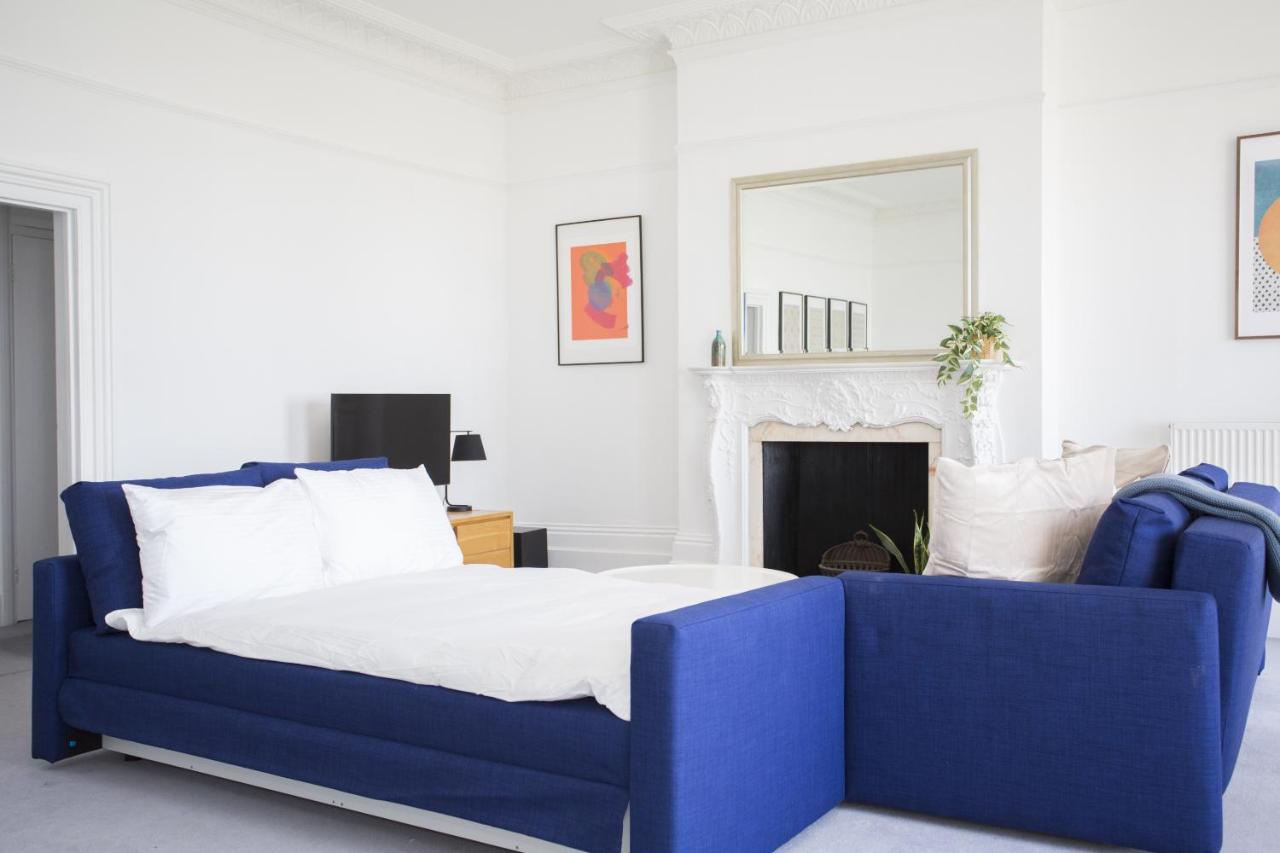 Appartamento con 2 Camere da Letto, Balcone e Vista mare