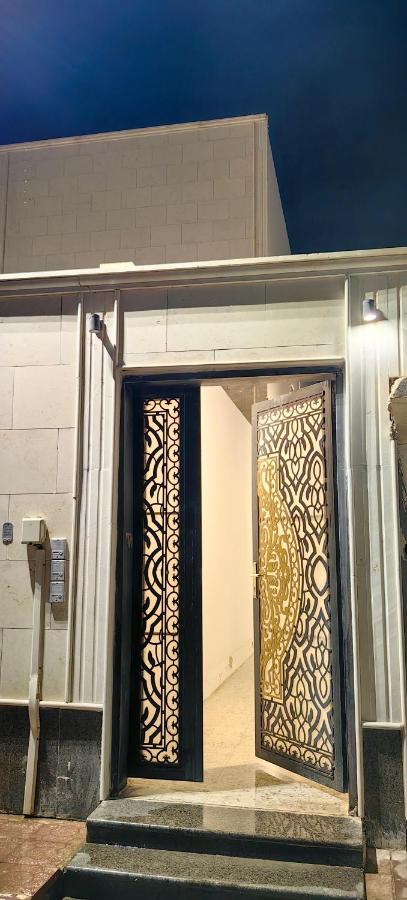 تربل فور سويت للعوائل - بريدة - B&B