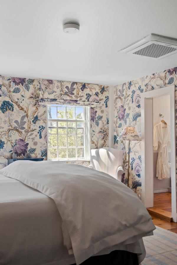 King or Two Twins Room # 10