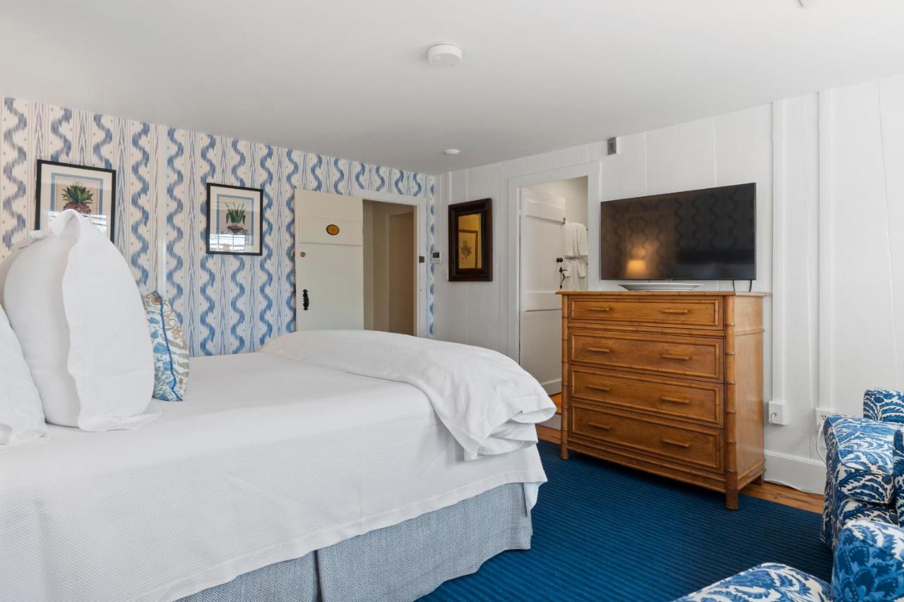 Chambre Lit Queen-Size N°12