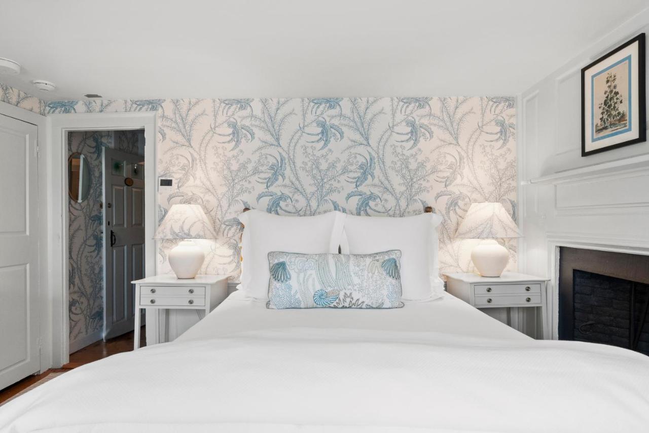 Queen Room # 4