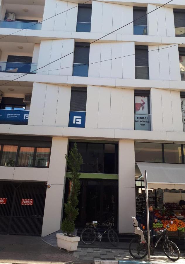 EMA Apartment - Ferienwohnung Tirana