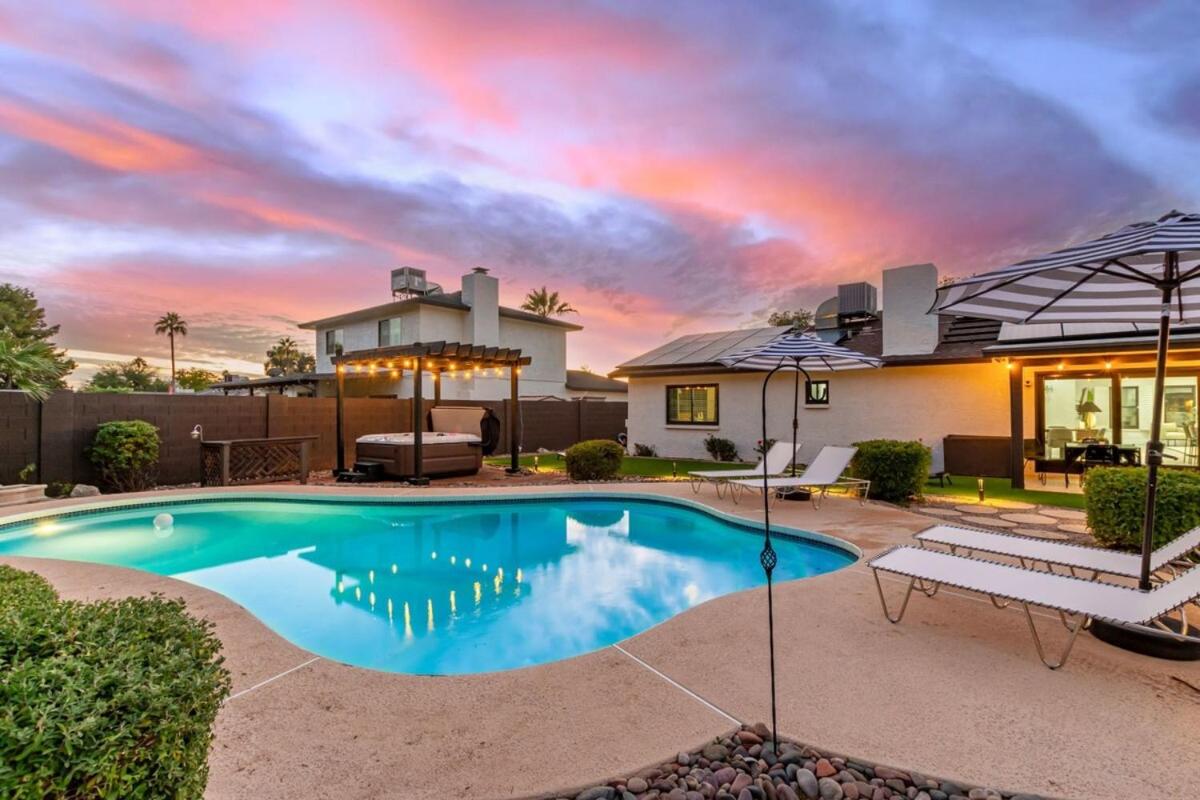 The Ace Scottsdale with Pool Hottub & Putting Green - B&B Phoenix