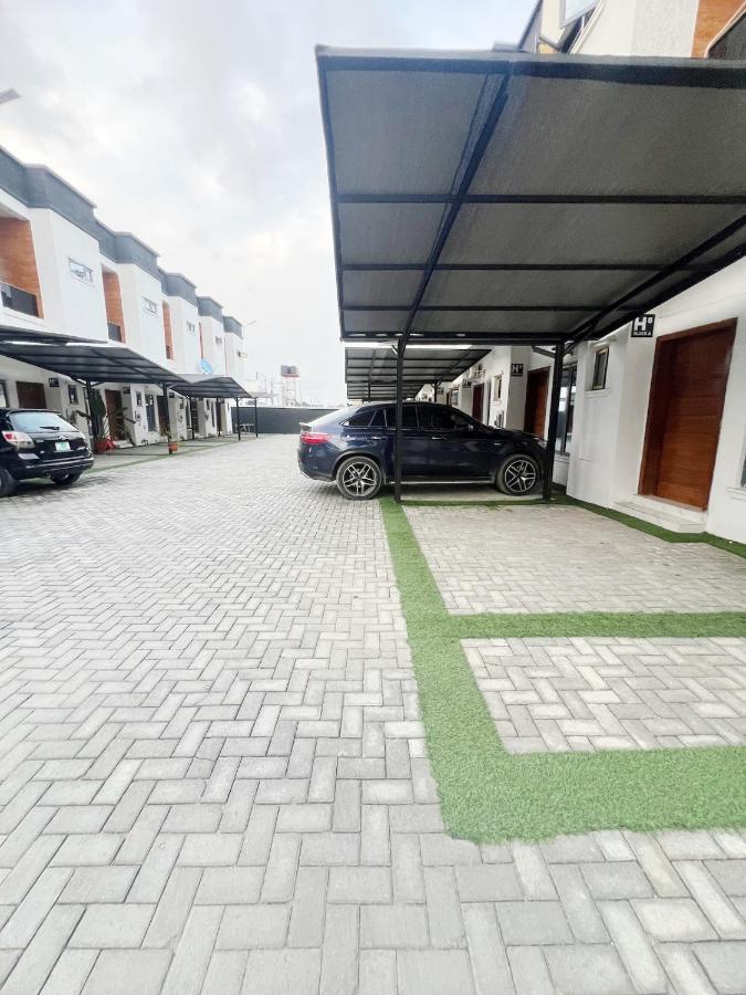 2 Bed Luxury Apartment in Lekki-Ikota Lagos - Bed and Breakfast Lekki Peninsula