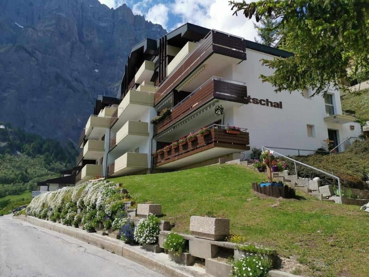 2 12 Zimmer Familienwohnung - Ferienwohnung Leukerbad