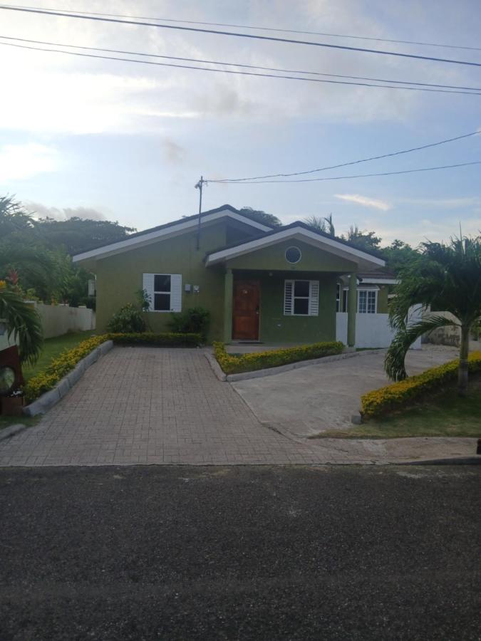 Mon Cheri Villa - B&B
