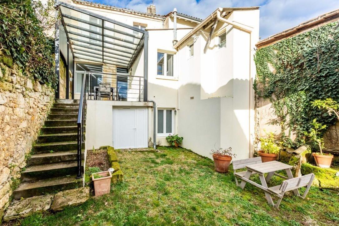 Maison familiale au cœur du vignoble de St Emilion - B&B
