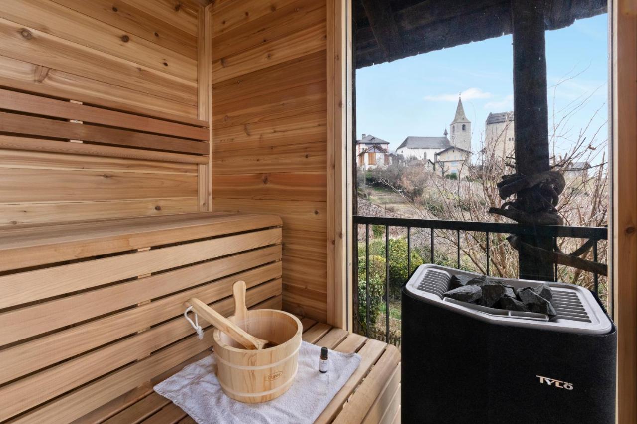 Maison 9 personnes a Venthône, sauna et vue - B&B