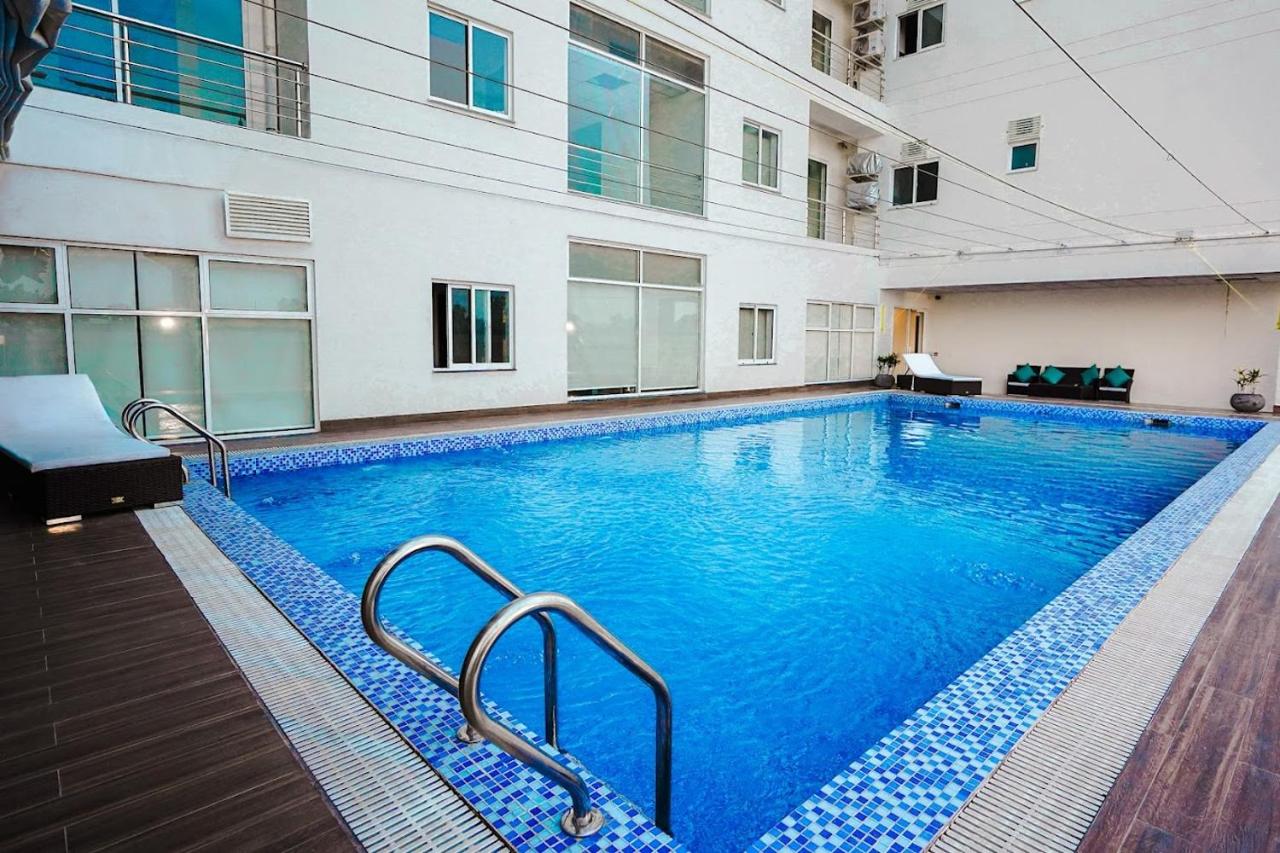 Cozy Opal-1BHK with amazing view & GYM & POOl - B&B