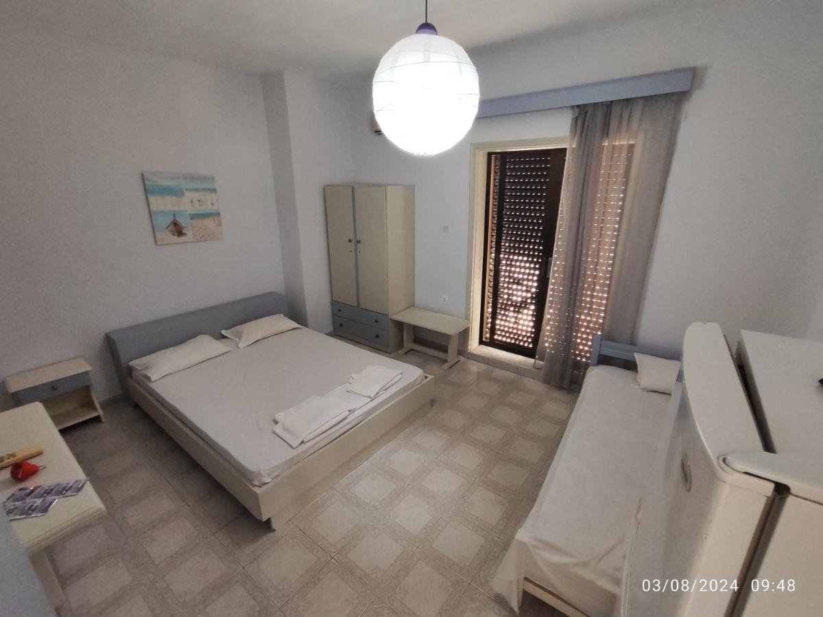 Constantinos House - Bed and Breakfast