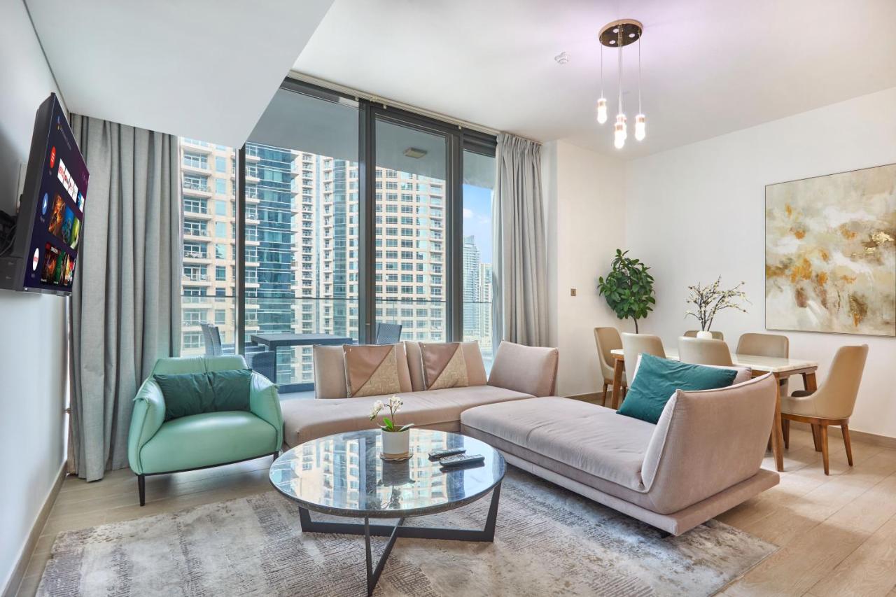 Luxury Living In Marina Liv Residence 2br - B&B