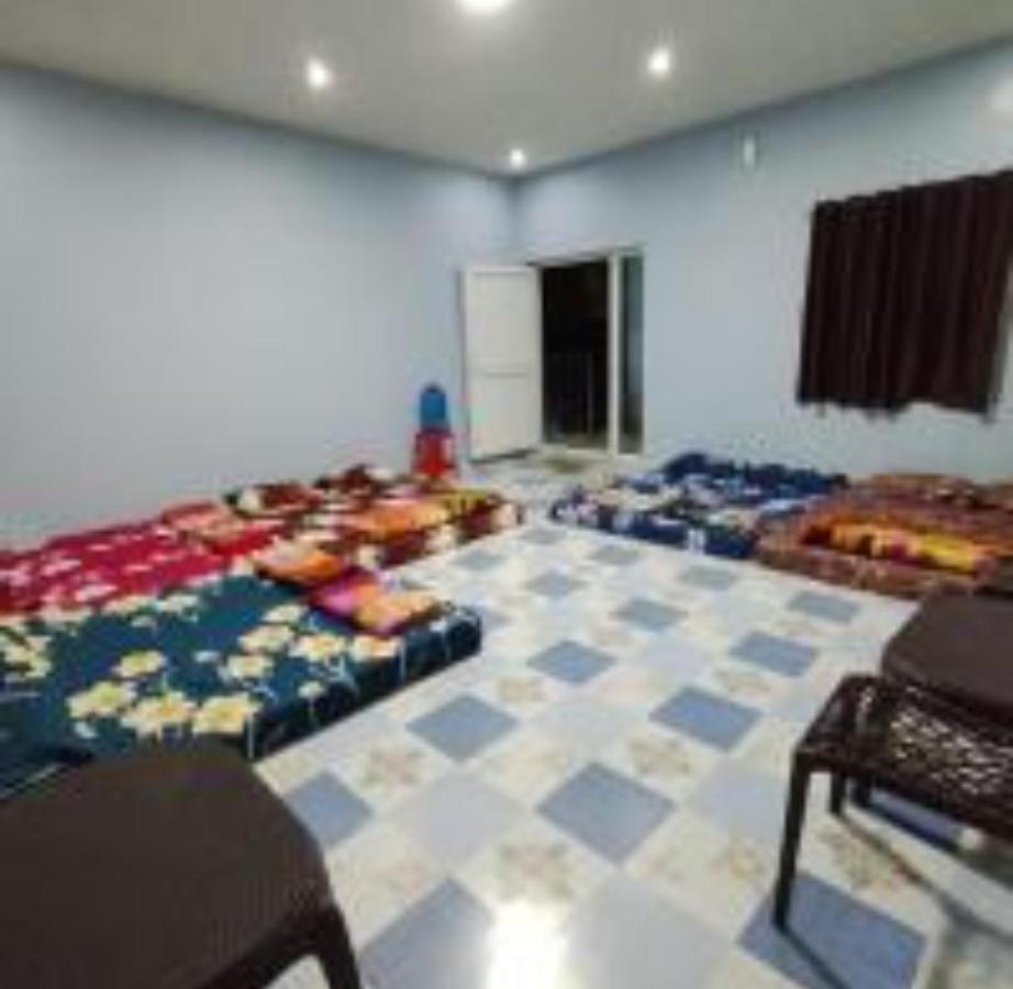 Mixed Dormitory Room
