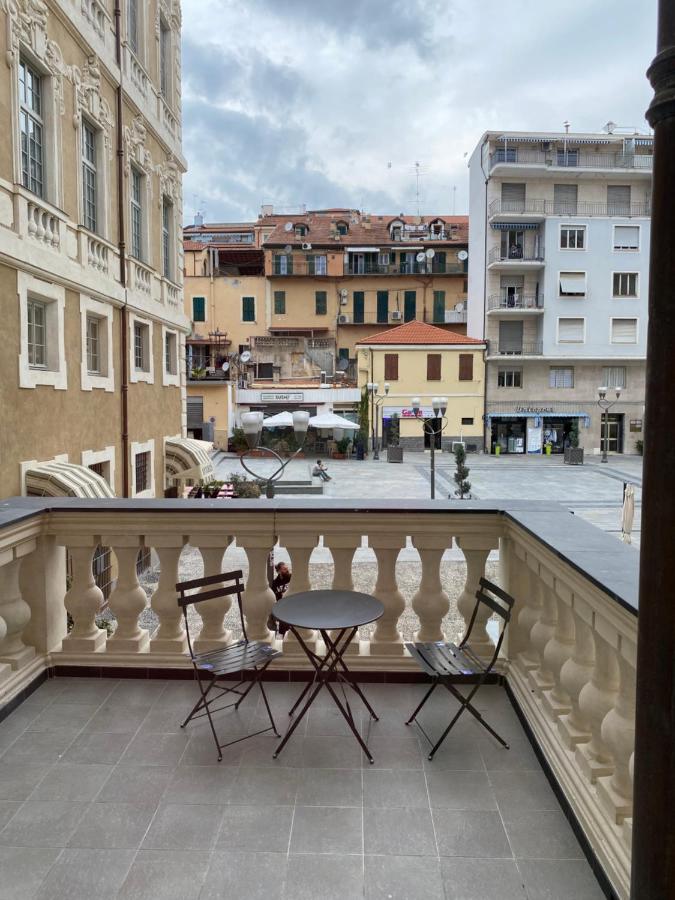 Carlo's BO151P Palazzo Borea d'Olmo, Suite Ponente - B&B Sanremo