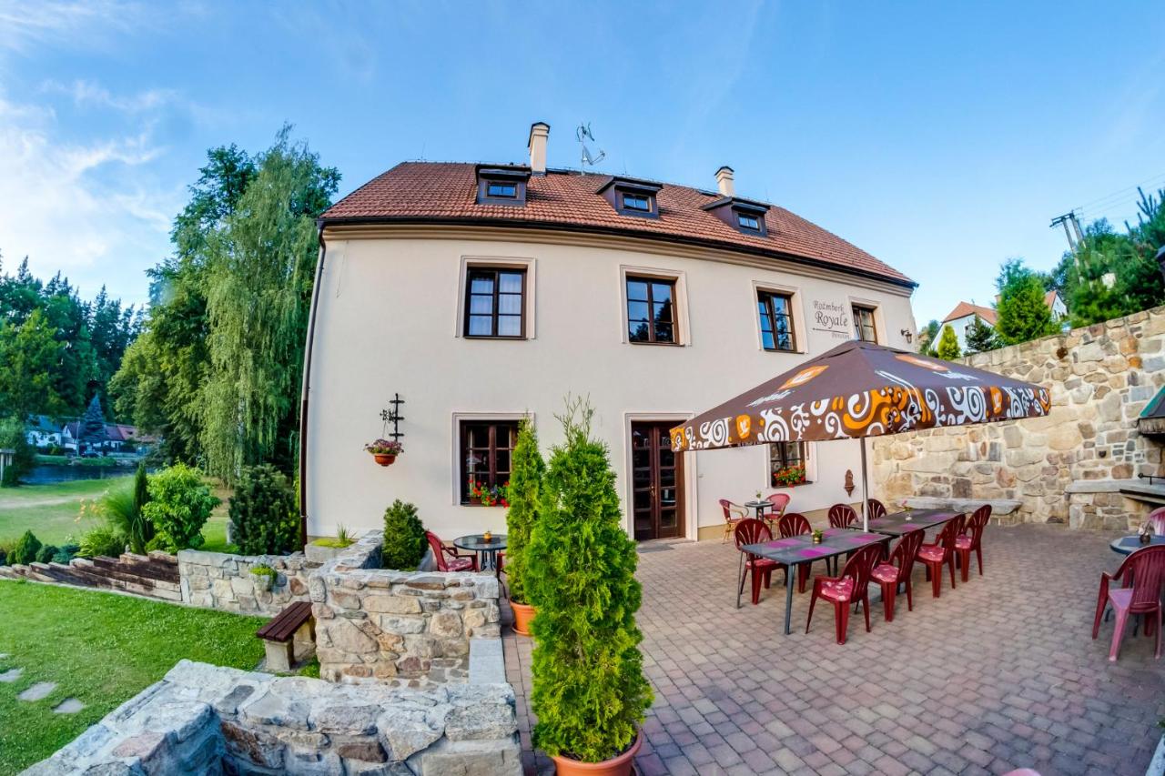 B&B Rožmberk nad Vltavou - Rožmberk Royale Pension - Bed and Breakfast Rožmberk nad Vltavou