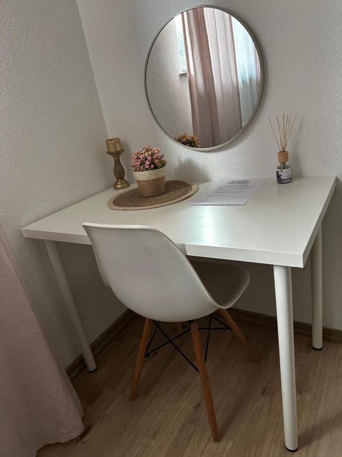 Deluxe Double Room (1 adult + 1 child)