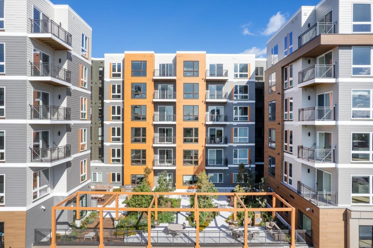 Luxury Furnished Apartments by Hyatus at Arris - Bed and Breakfast