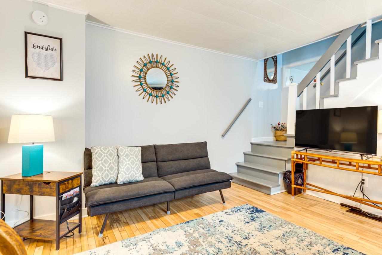 4 Mi to Lake Superior Calumet Getaway! - B&B