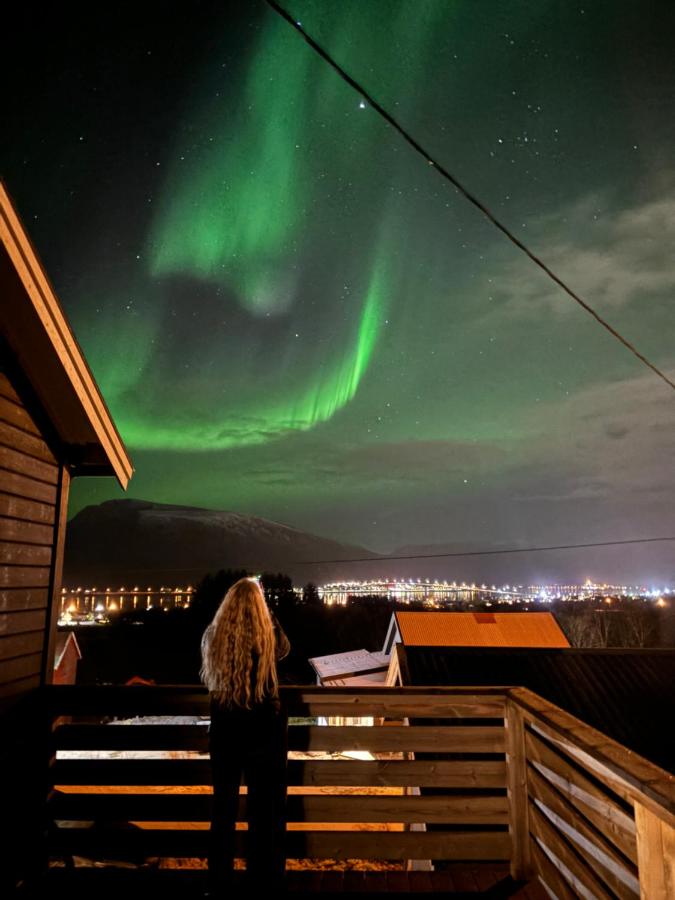 Hus med havutsikt i vakre Vesterålen - naboen til Lofoten - B&B