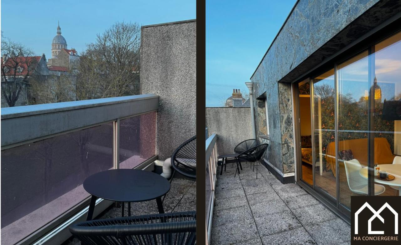 Chez Perrine, Magnifique Appartement Face aux Remparts - B&B