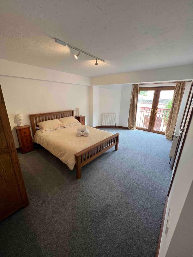 Westward Ho! Oceanview Getaway with Parking - B&B