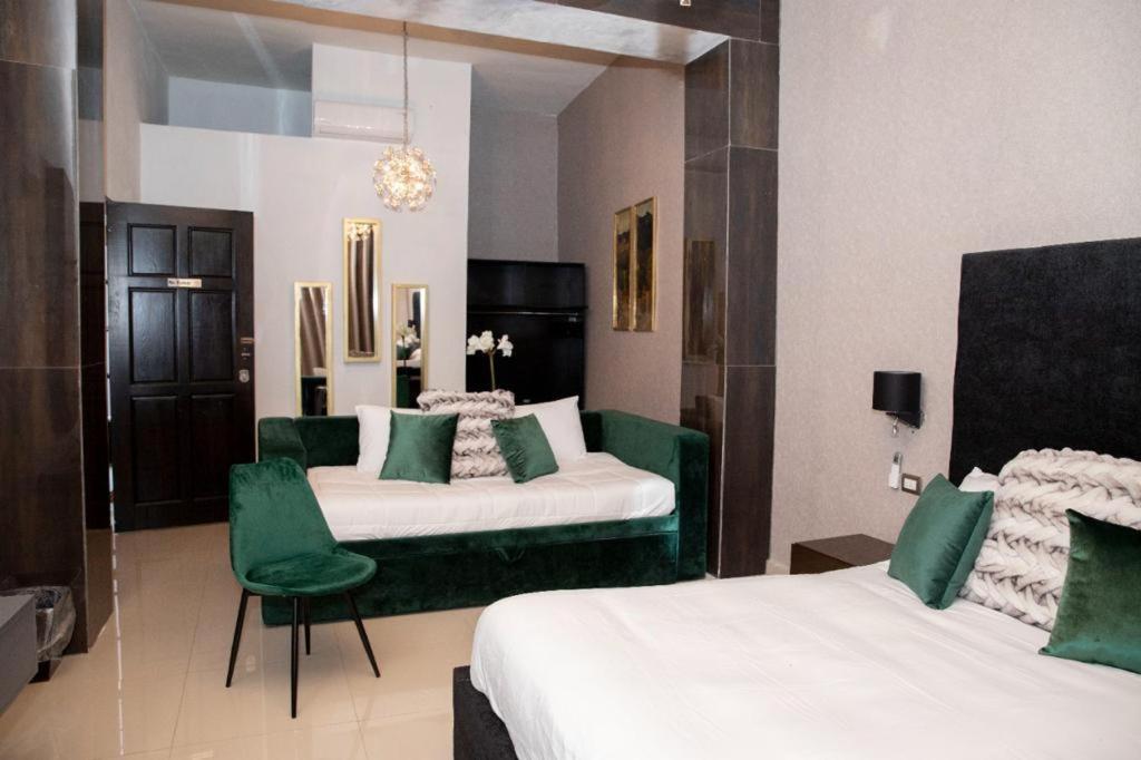 Executive Suite