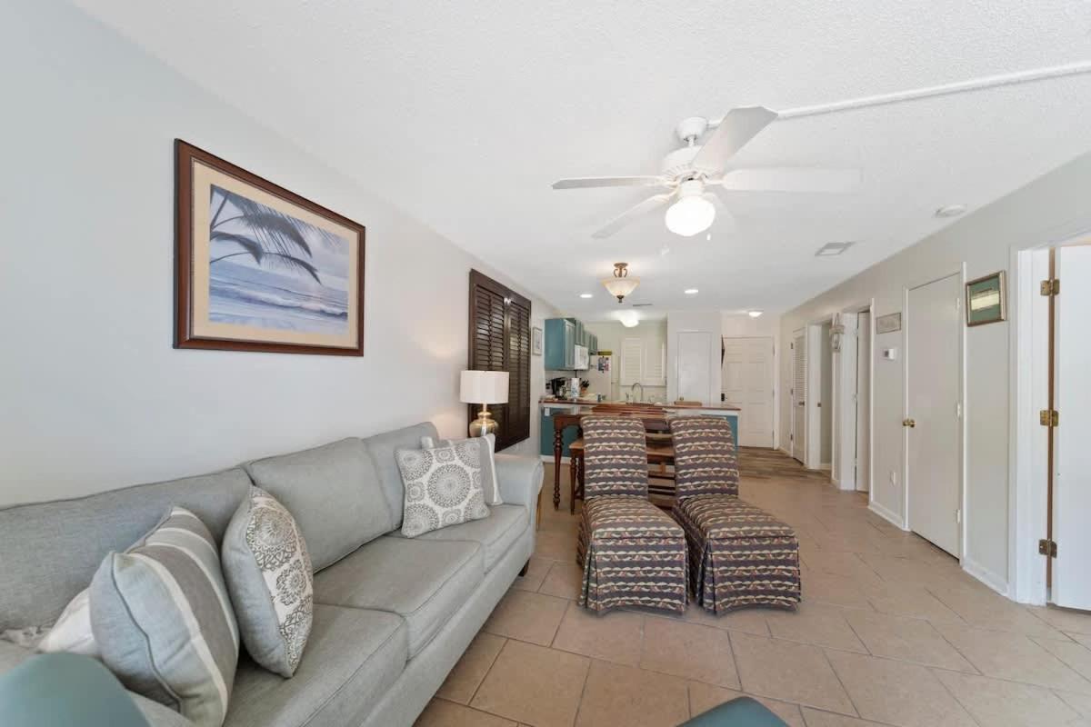 Romar Beach 108 by Current Tides Vacation Rentals - B&B