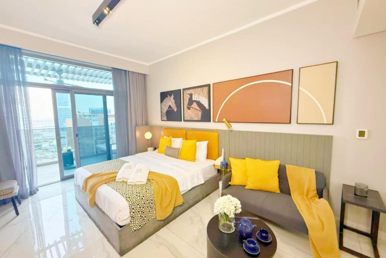 Top Floor Studio with Sofa Bed Walk to Dubai Mall by Vibel - Ferienwohnung Dubai