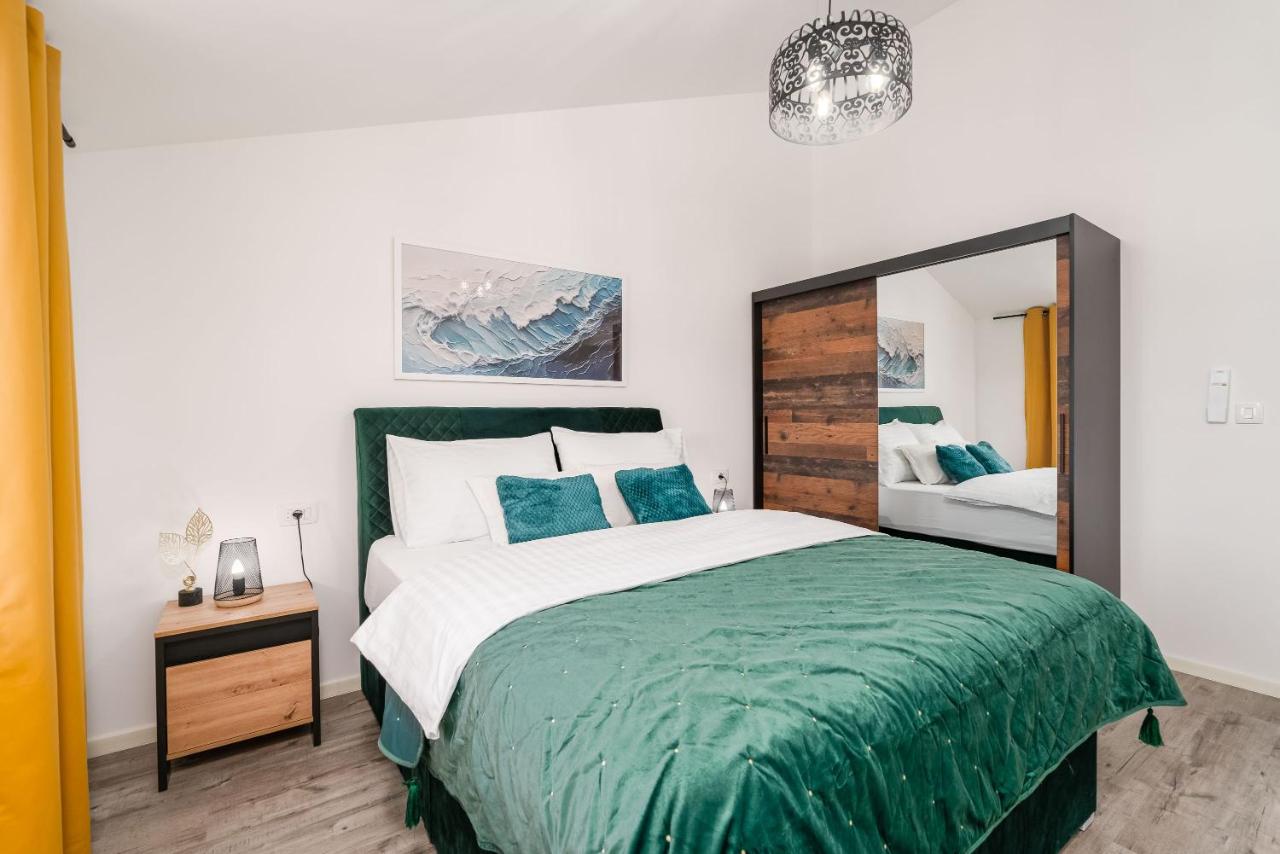 One-Bedroom Premium Apartment with Ocean View