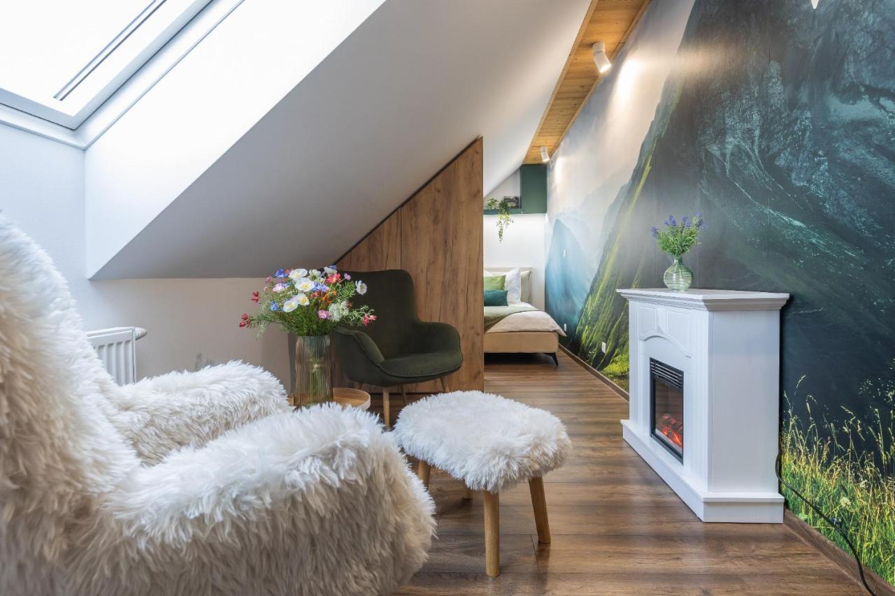 Forest oasis - mountain attic in High Tatras - B&B