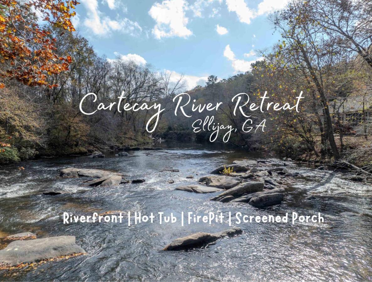 Riverfront Home w Deck & Hot Tub - Ferienwohnung Ellijay