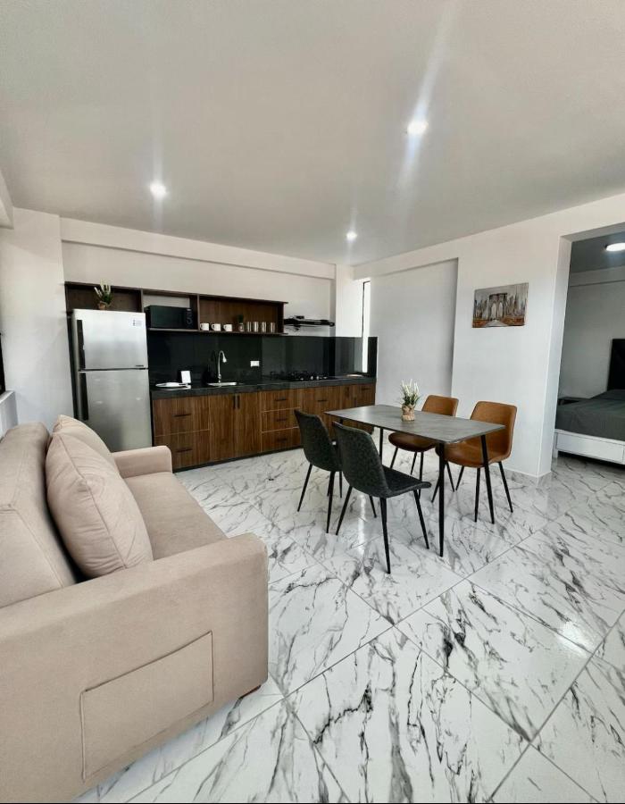 Dpto de estreno centro de Tacna 303 - Bed and Breakfast