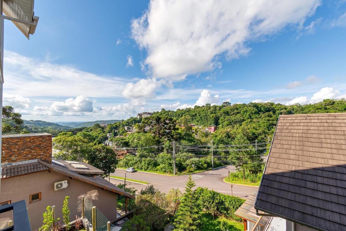 Apto Novo Gramado - próximo ao Lago Neg - 5 min Rua Coberta - Climatizado - B&B