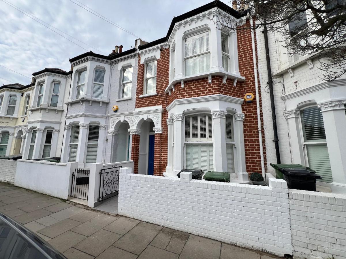 Fulham Spacious & Luxe House with Parking & Garden - Ferienwohnung