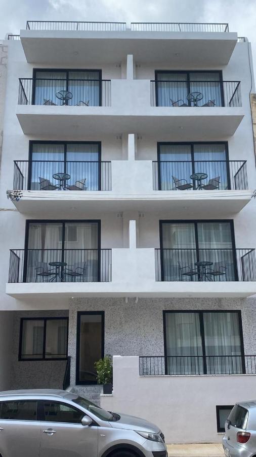 Apartment mit 2 Schlafzimmern und Terrasse