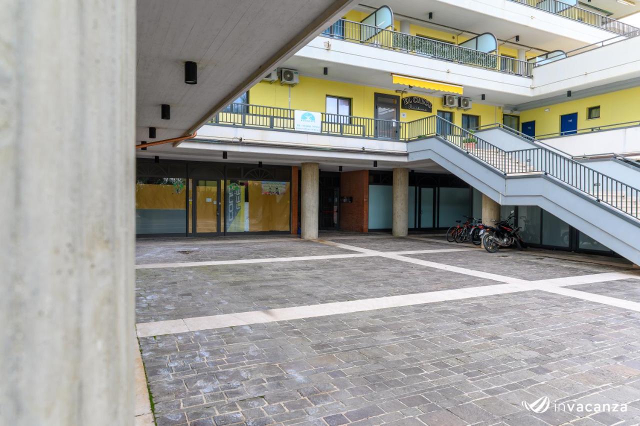 Open Space Asya Beach - InVacanza - Bed and Breakfast Alba Adriatica