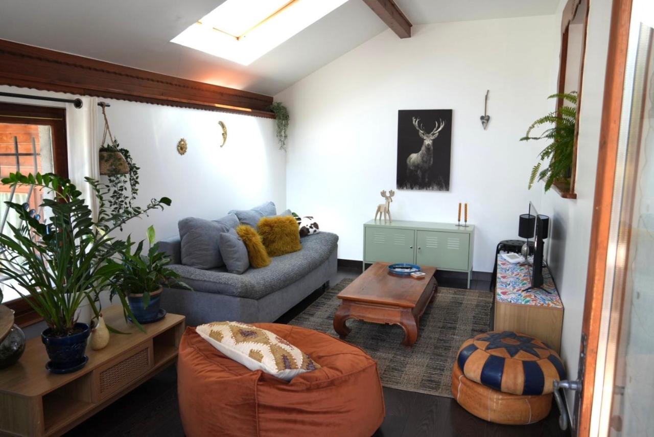 Maison 6 personnes, spacieuse au pied des stations, 10 min Albertiville - B&B Mercury