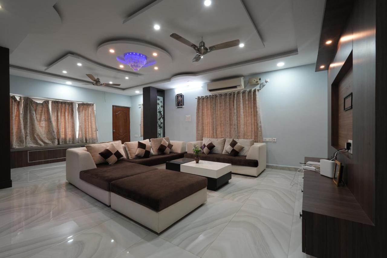 Paradise Villa A Luxury 5Bhk HomeStay By Golden Group Of HomeStays - B&B
