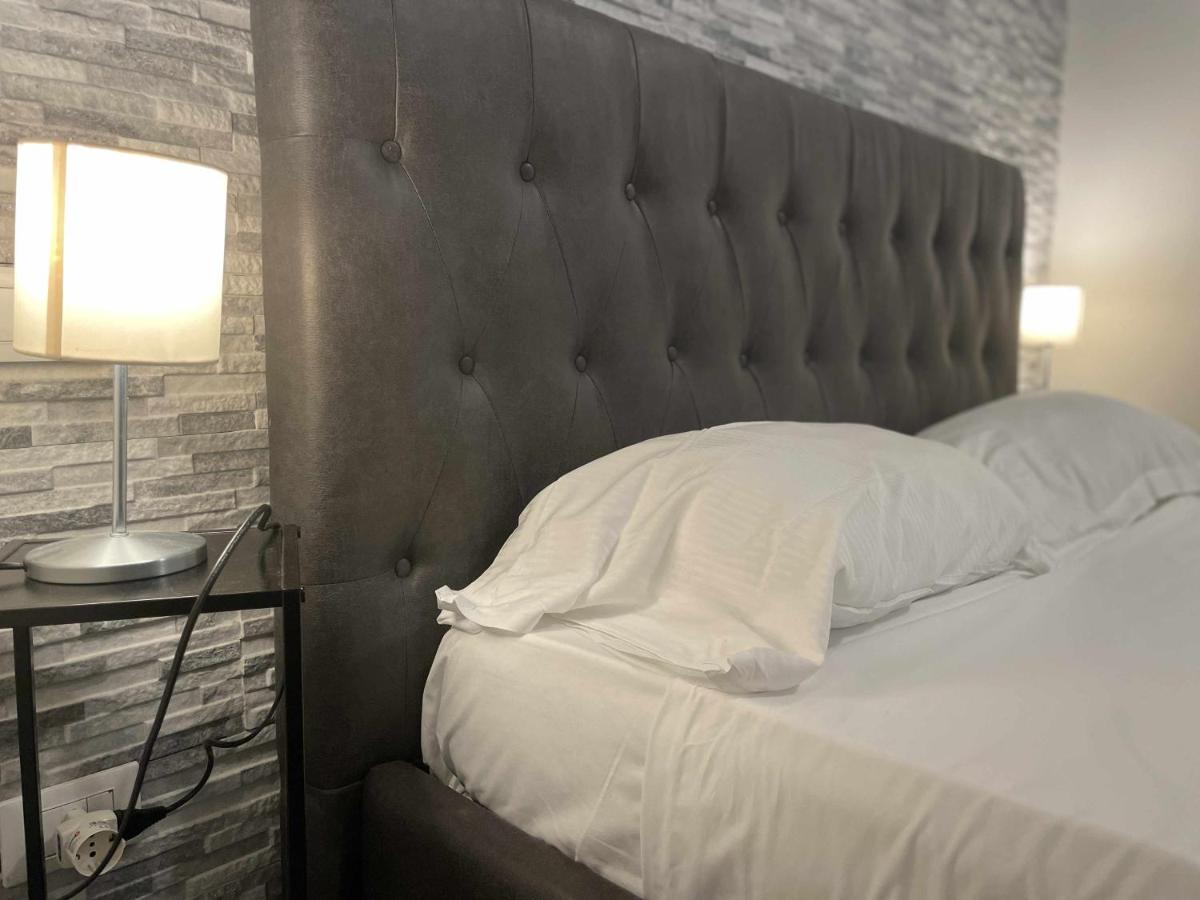 Camera Matrimoniale con Bagno Privato