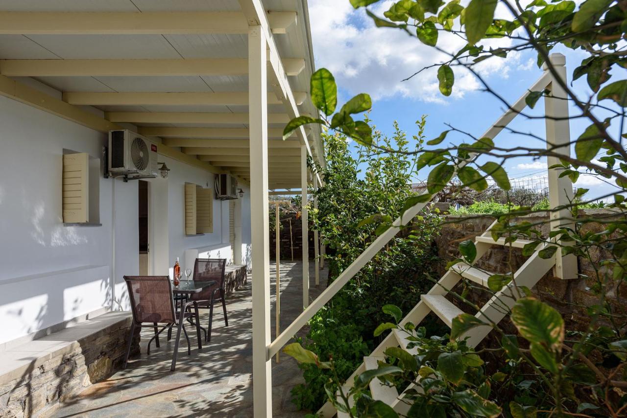 Standard Twin Room with Garden View