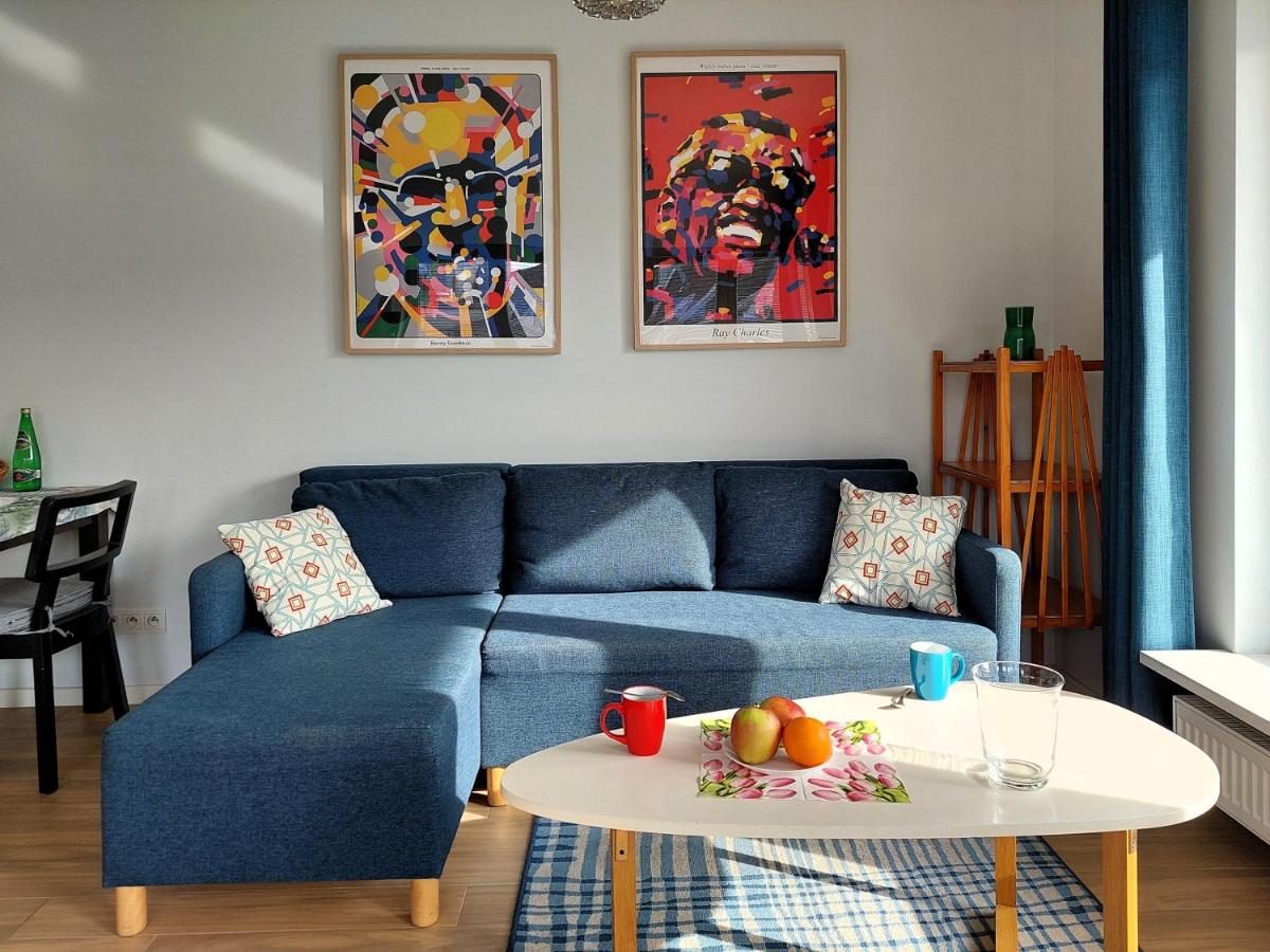 Apartament Metro Działdowska - Chambres d'hôtes Varsovie