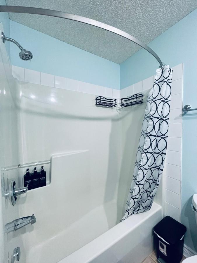 Modern Upper Level Duplex House - B&B Slave Lake