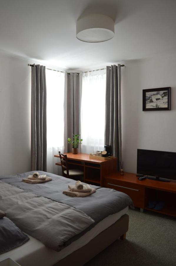 Large Double Room