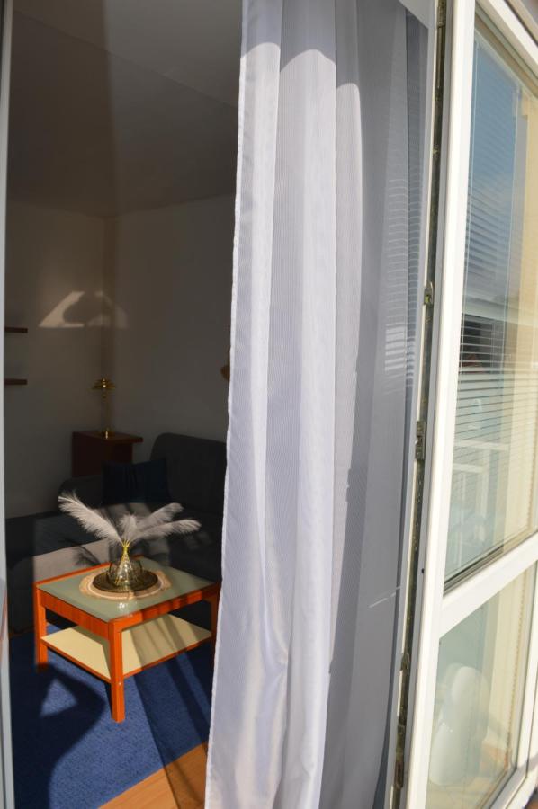 One-Bedroom Apartment with Balcony
